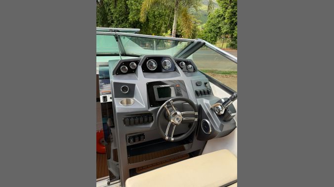 06 Ventura V300 Crossover