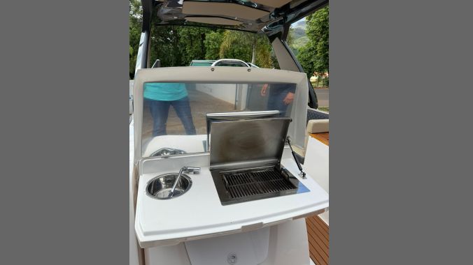 07 Ventura V300 Crossover