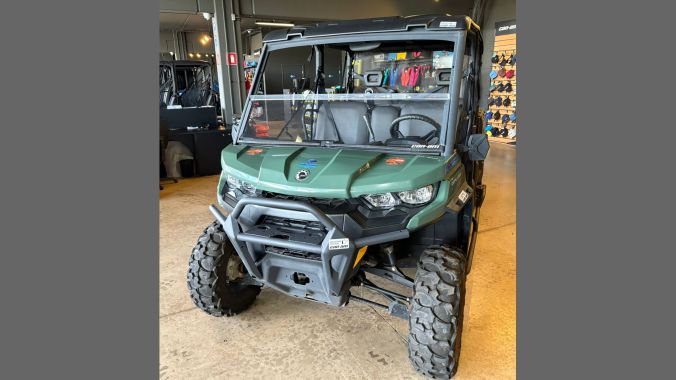 07 Can Am Defender Max DPS 2024