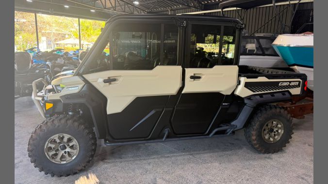 06 Can Am Defender MAX Limited HD10 2024