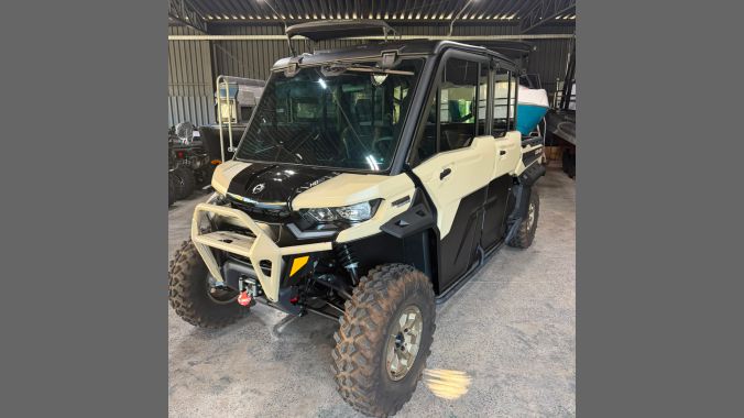 07 Can Am Defender MAX Limited HD10 2024